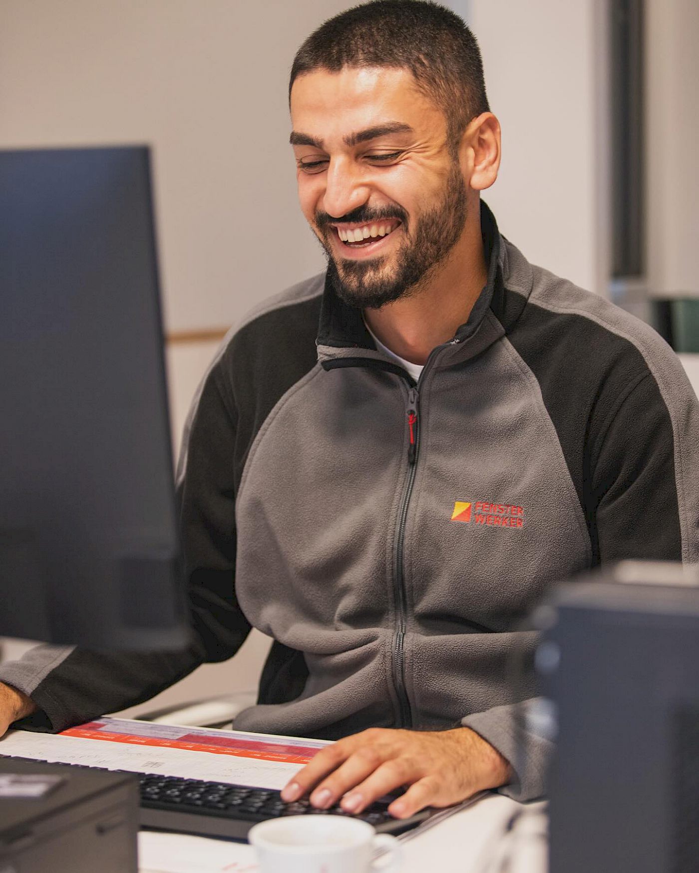 Kommen Sie ins Fenster-Werker-Team!